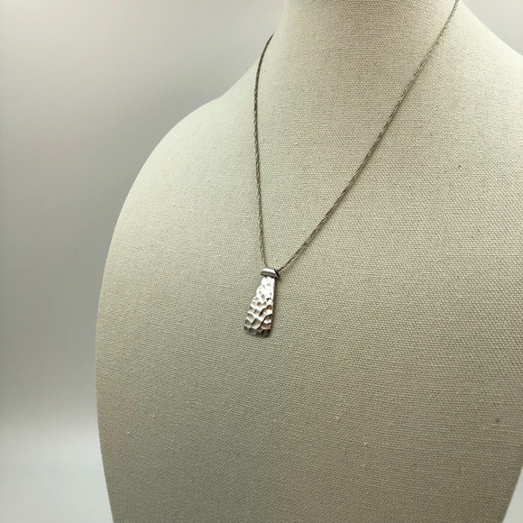 Retired Silpada Sterling Silver Hammered Pendant - Picture 4 of 8